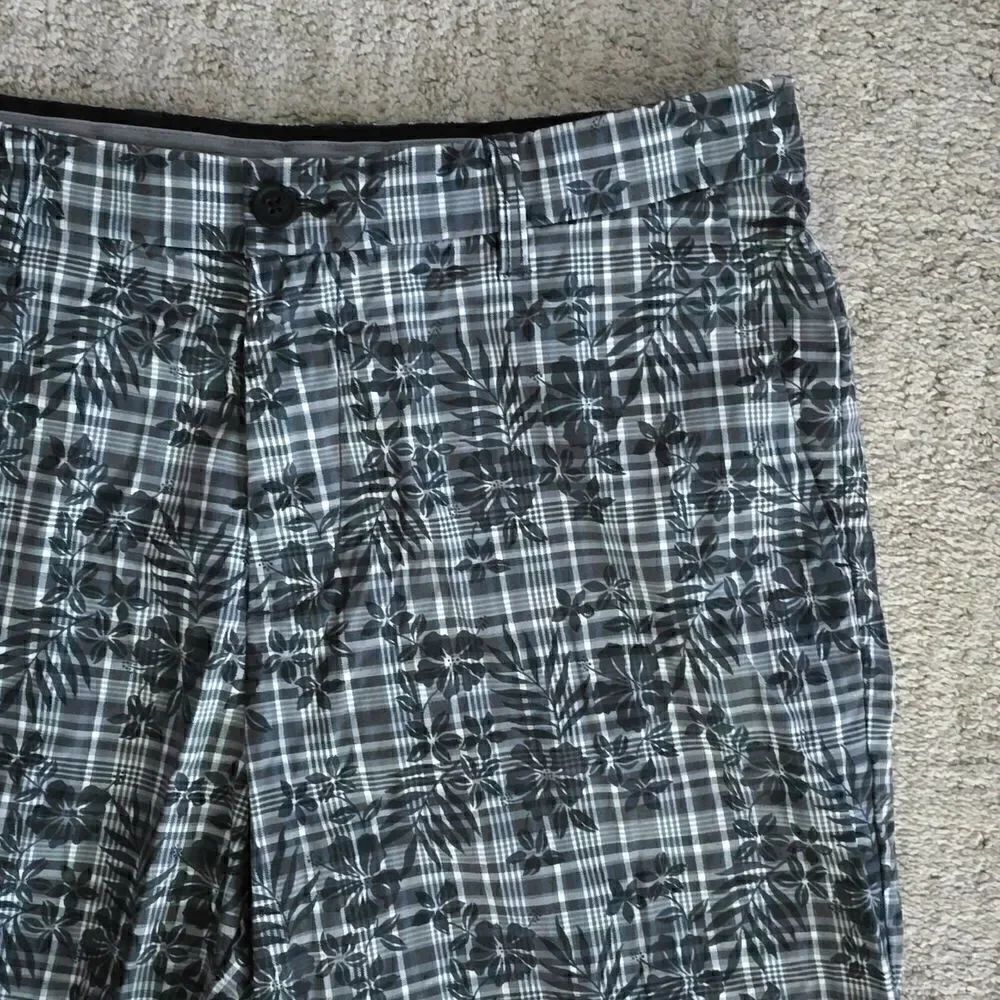 Tommy Bahama | Floral Shorts